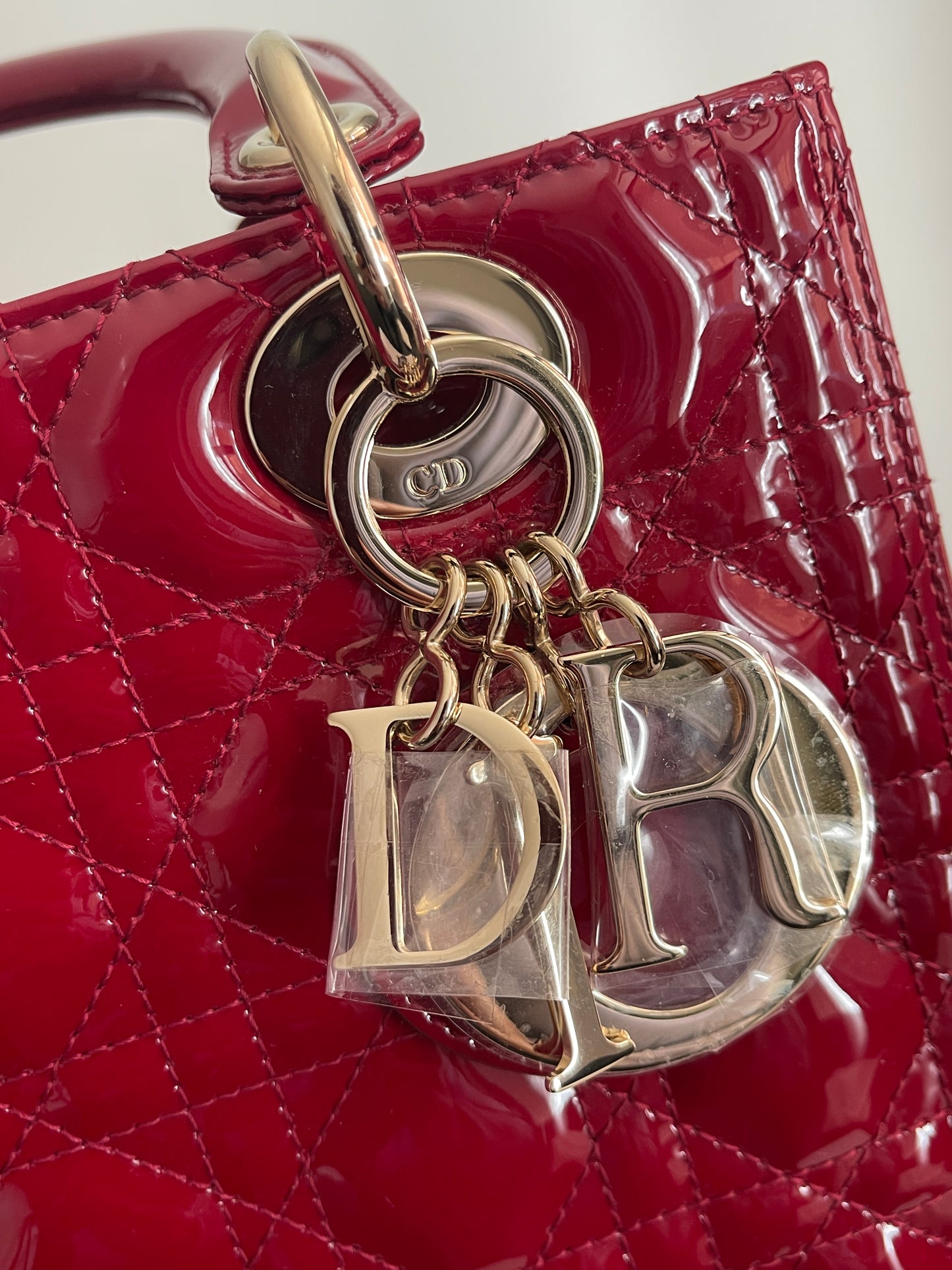 Lady Dior Medium in red patent leather (7919513862204)