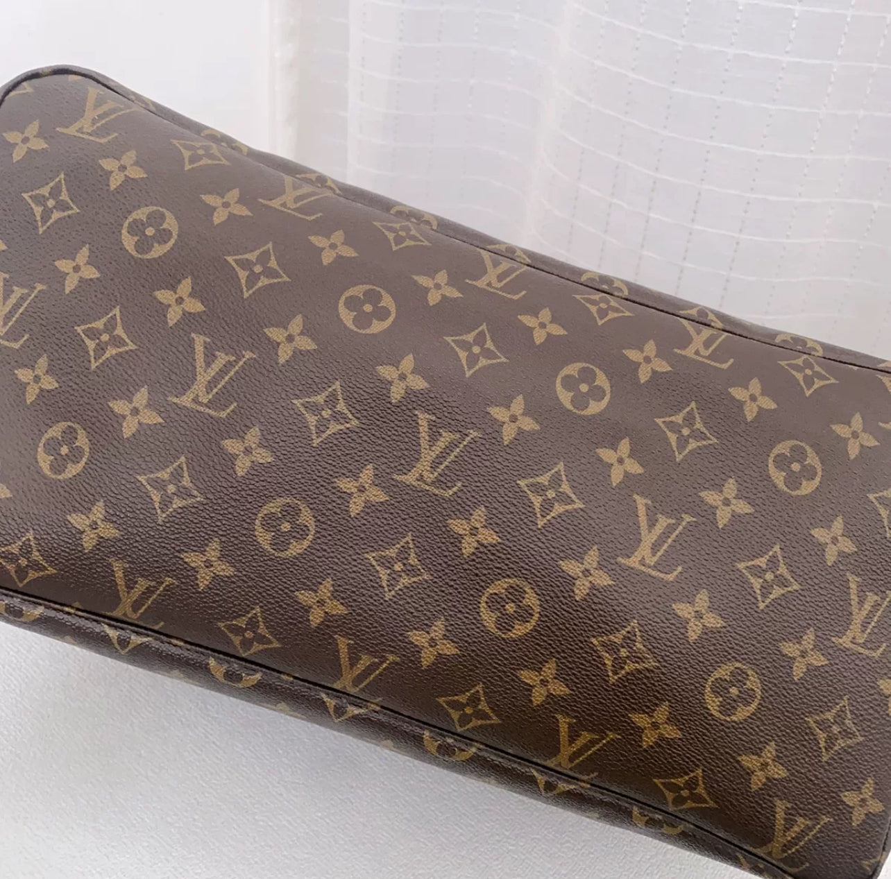 Louis Vuitton Neverfull GM in Monogram Canvas (7912596504636)