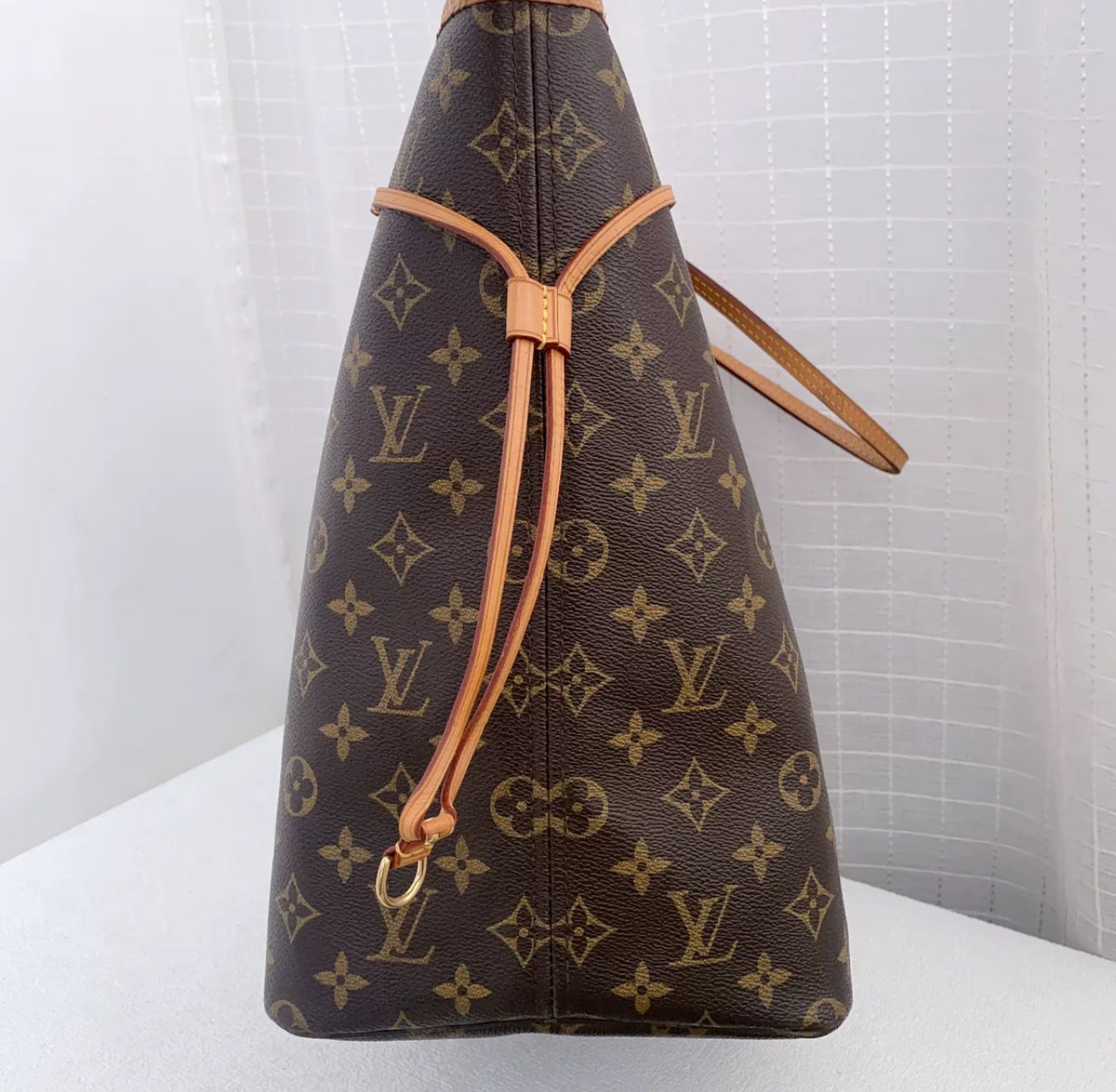 Louis Vuitton Neverfull GM in Monogram Canvas (7912596504636)