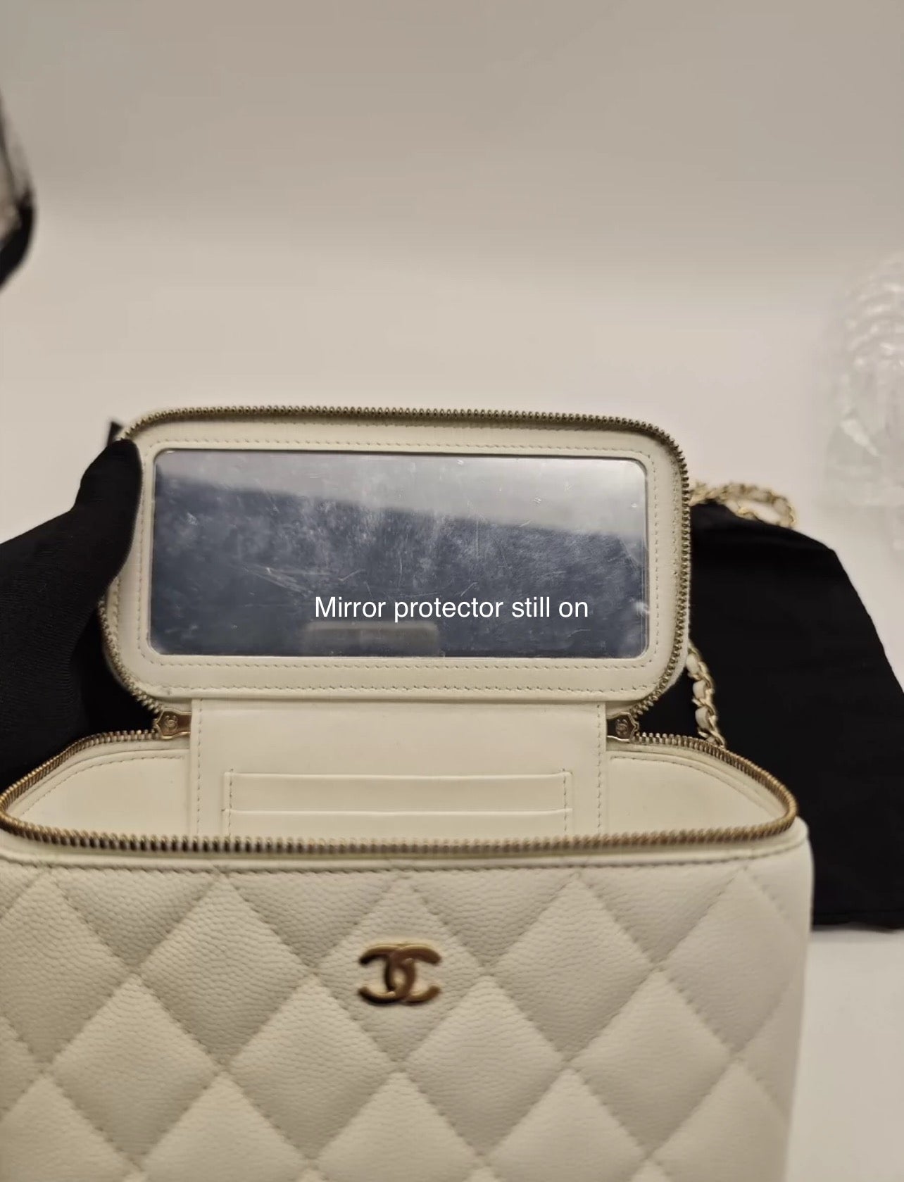 Chanel Vanity Case in White Caviar Leather (7877922783292)