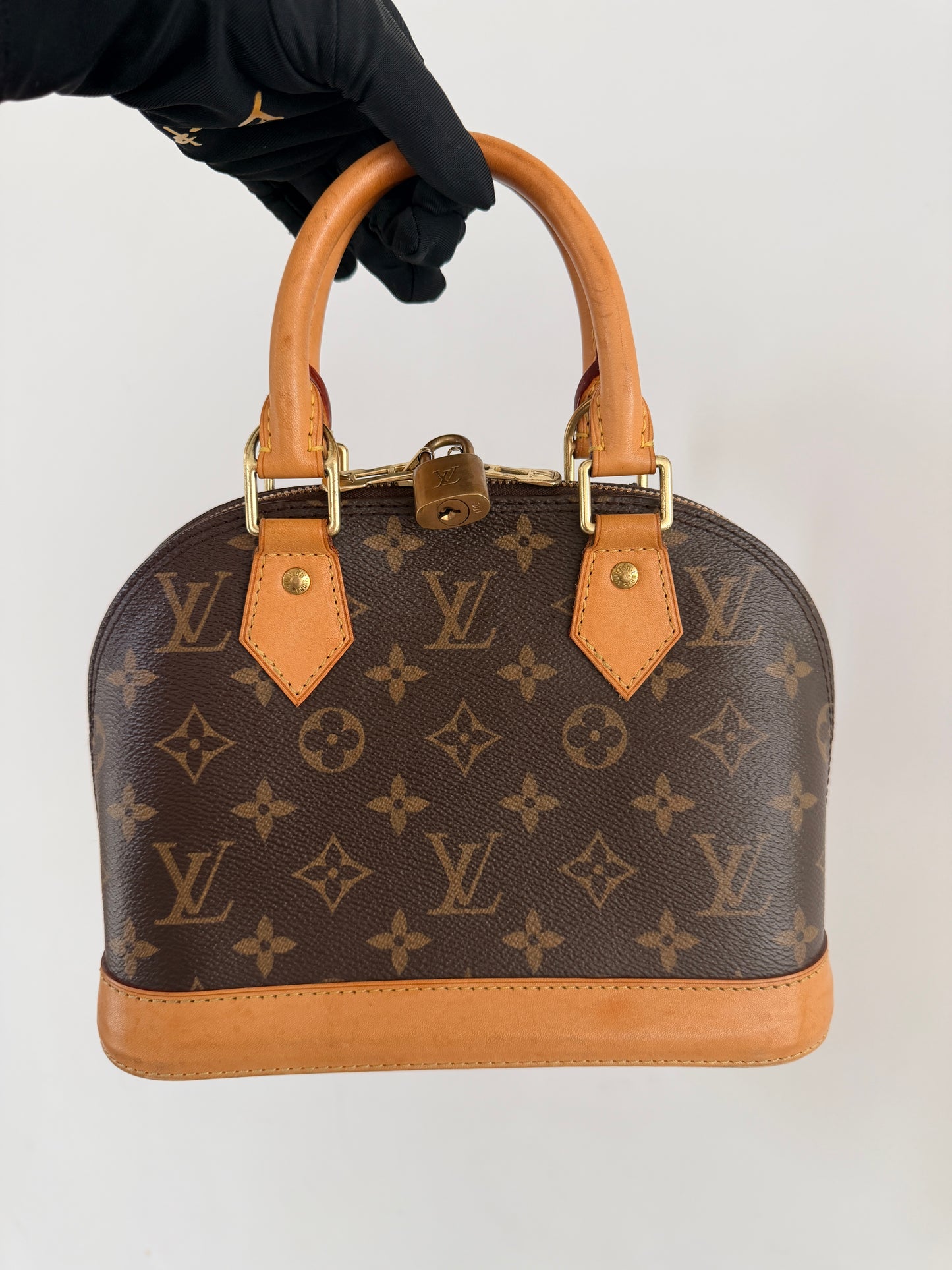 Louis Vuitton Alma BB – Monogram Canvas