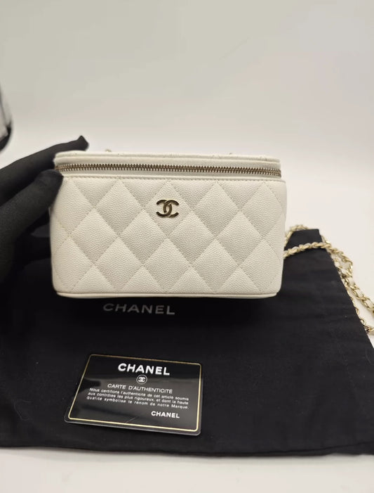 Chanel Vanity Case in White Caviar Leather (7877922783292)