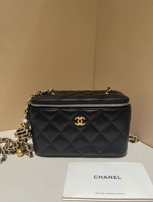 CHANEL Pearl Crush Vanity with Chain 22S (8622903394364)